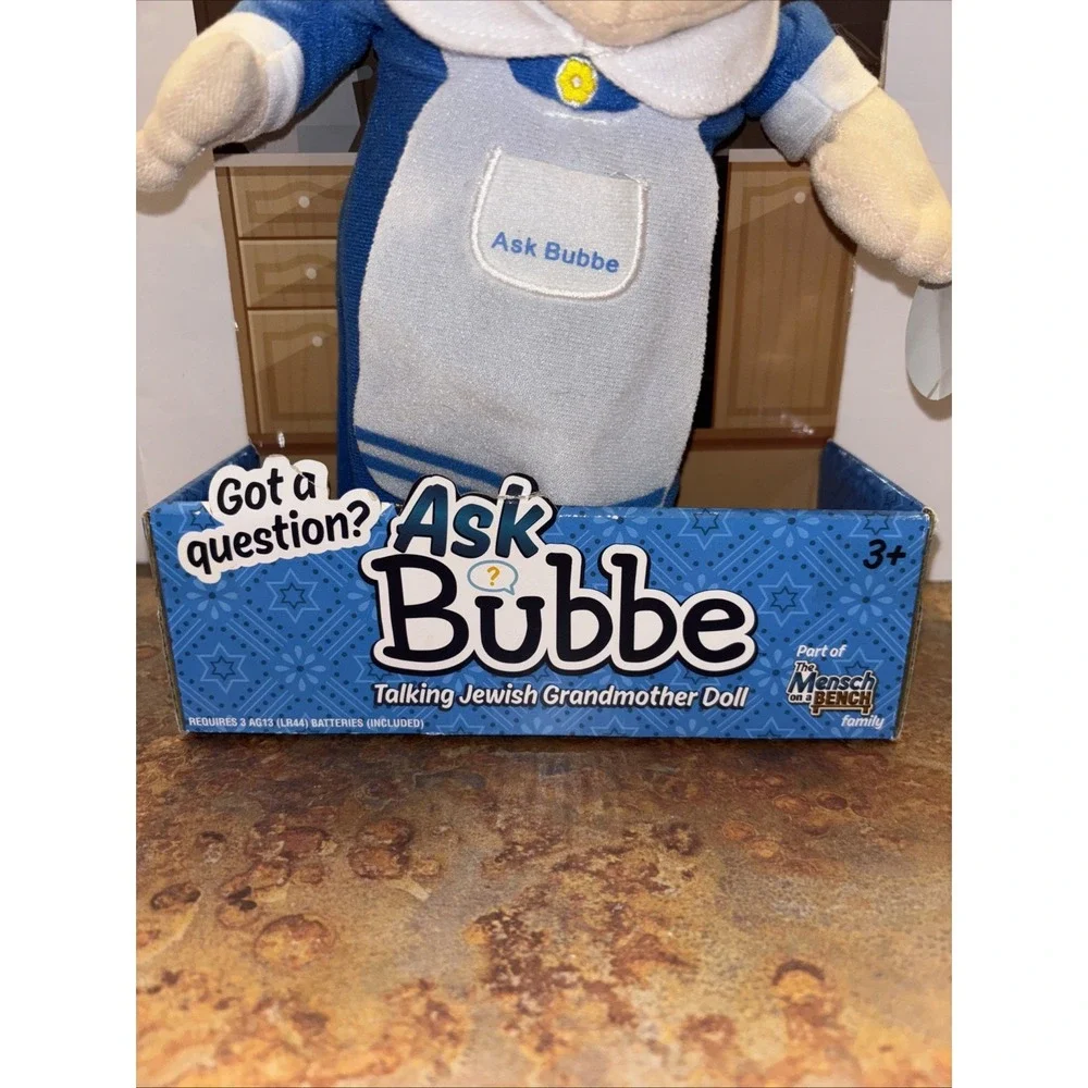 Ask Bubbe the Talking Jewish Grandmother Doll 2017 New In Box #2301